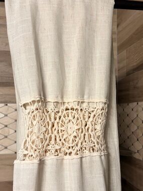 Opalhouse Natural Linen Look Bath Curtain with Crochet Accent with hooks